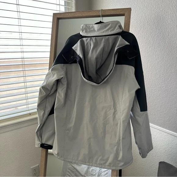 The North Face Summit Series Gore Tex Outview Jacket - Picture 13 of 15